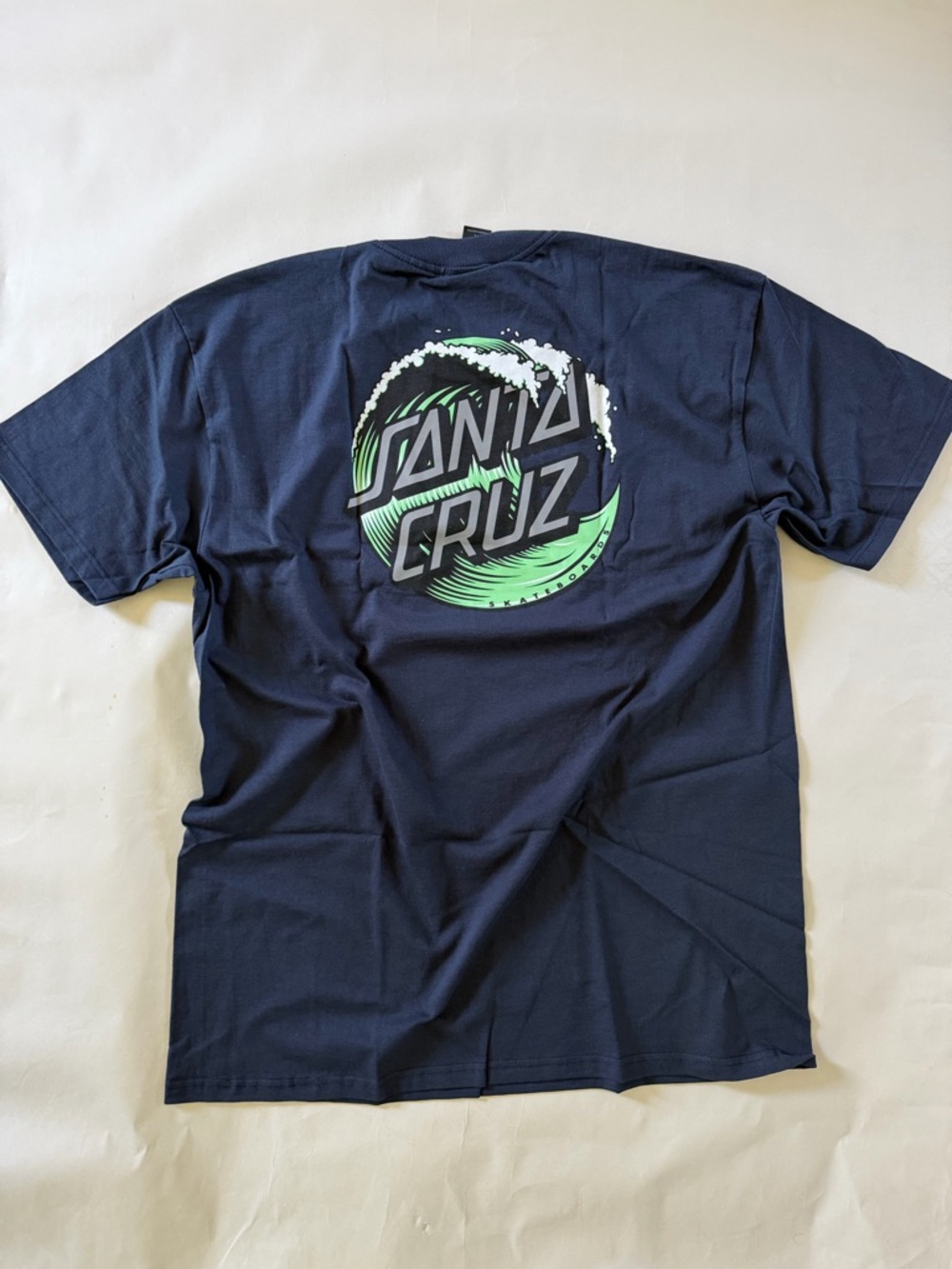 NEW Santa Cruz Skateboards Men's Navy Graphic Tee - Green Wave Logo